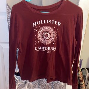 Maroon/Deep red Hollister women’s long sleeved tee!